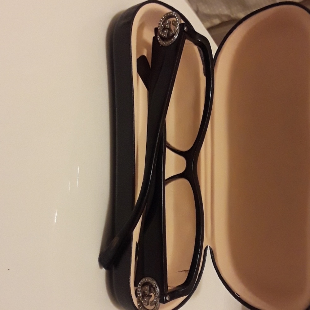 Glass - Picture 4 of 4